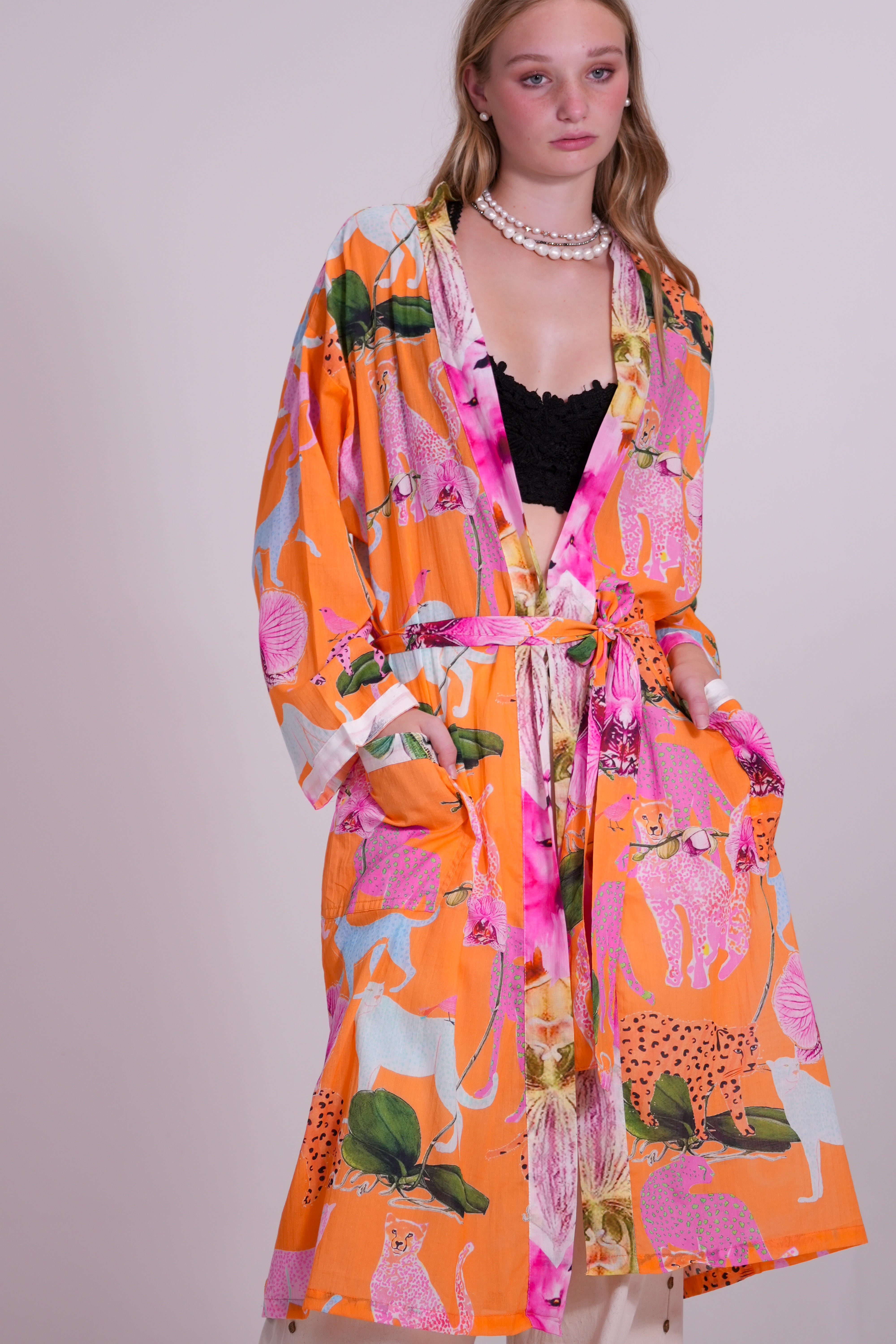 Kimono Larios