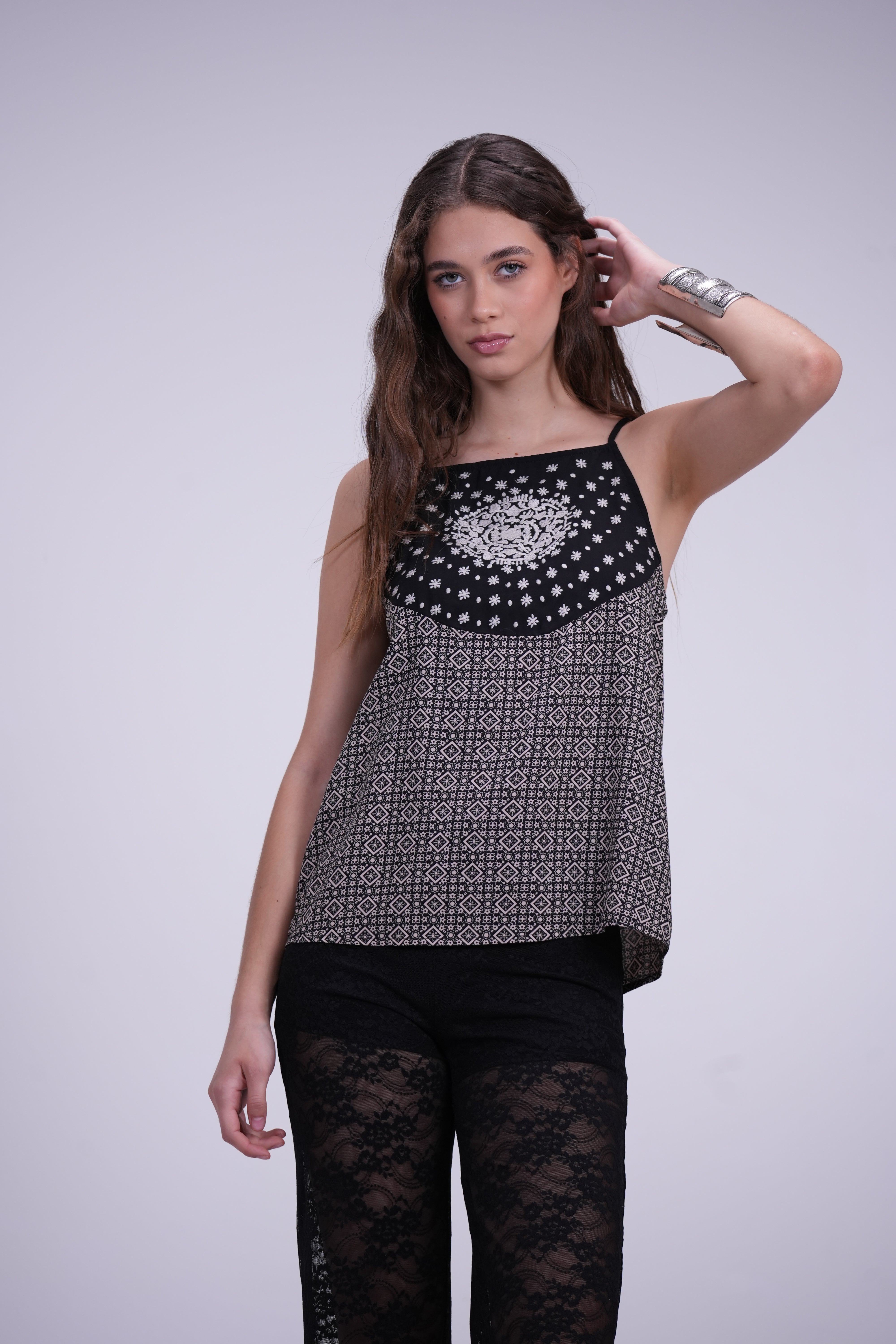 Blusa Mitra Negra