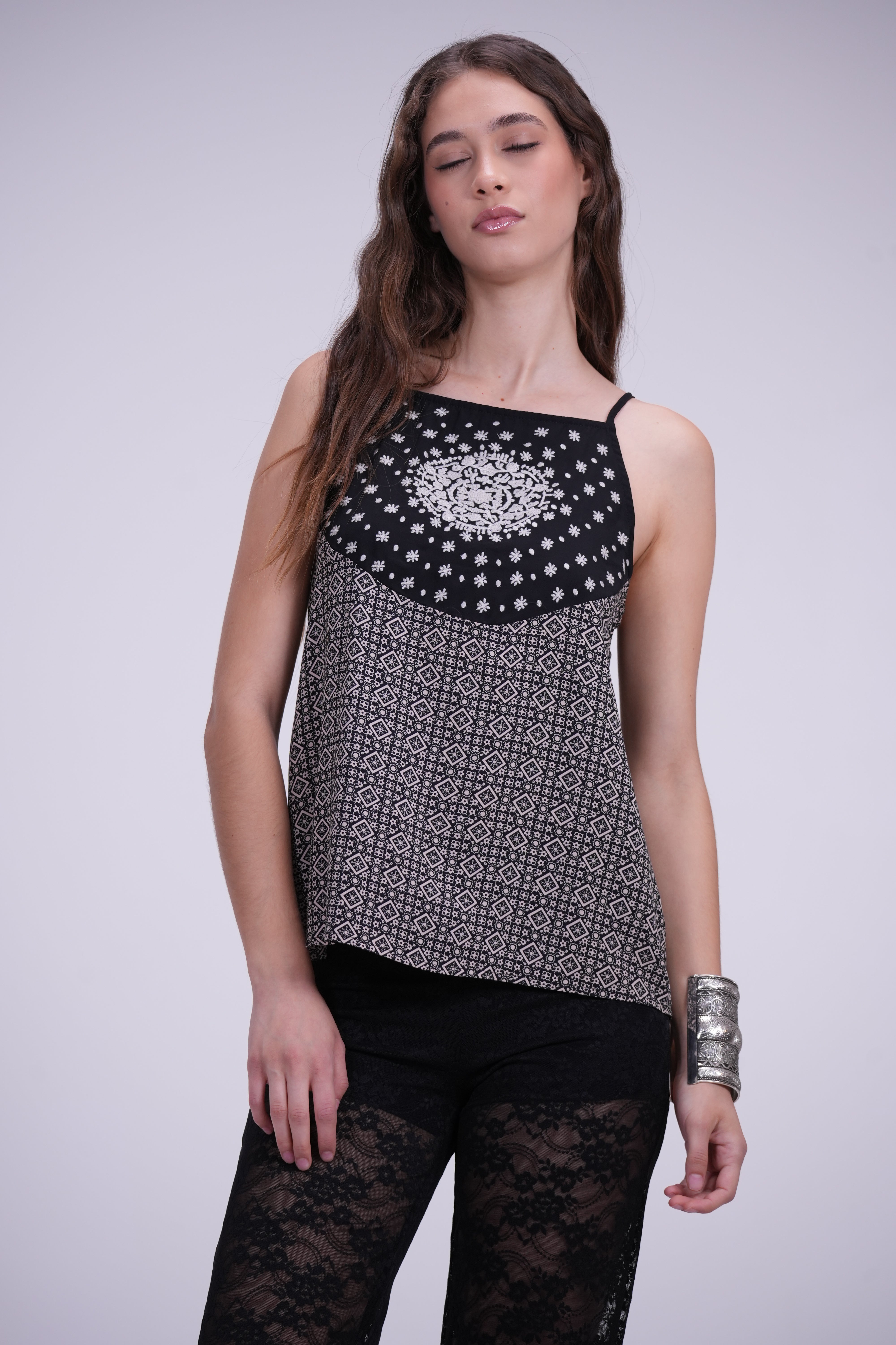 Blusa Mitra Negra